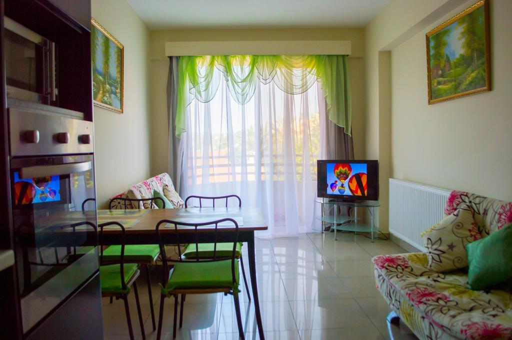 Apartment Nearby Golden Coast 普罗塔拉斯 外观 照片